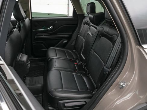 Used 2025 Lincoln Corsair Reserve image 20