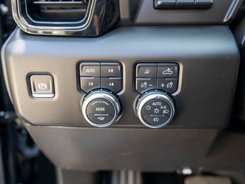 Used 2022 GMC Sierra 1500 AT4 w/ AT4 Premium Package AWD/4WD image 20