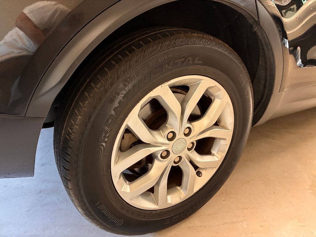 Used 2020 Land Rover Discovery SE AWD/4WD image 33