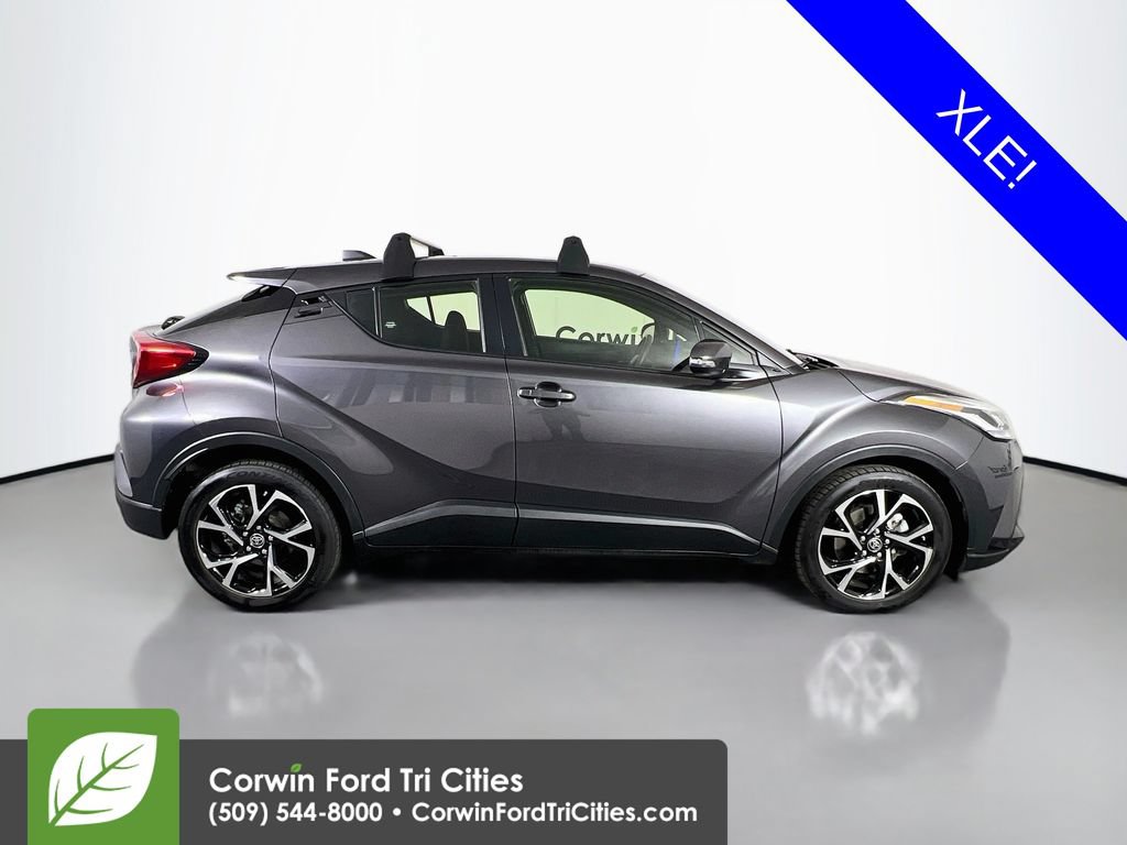 Used 2021 Toyota C-HR XLE FWD image 18