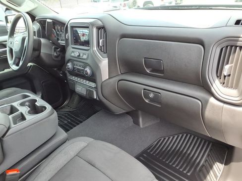 Used 2024 Chevrolet Silverado 1500 Custom w/ Turbomax Blackout Package RWD image 11