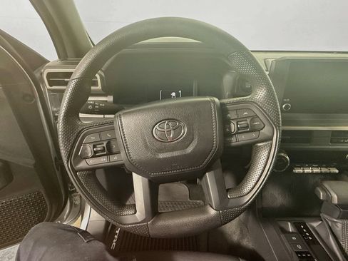 Certified 2024 Toyota Tacoma SR AWD/4WD image 11