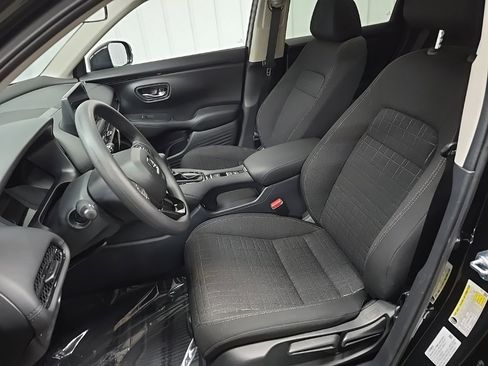 Certified 2026 Honda HR-V LX image 29