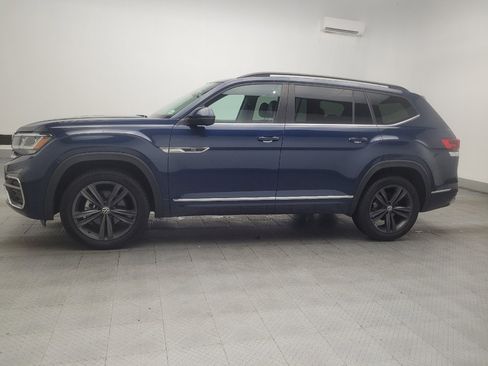 Used 2021 Volkswagen Atlas SE w/ Panoramic Sunroof Package FWD image 2