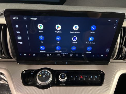 New 2025 Ford Expedition Active image 9