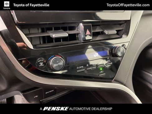 Used 2024 Toyota Camry SE image 28