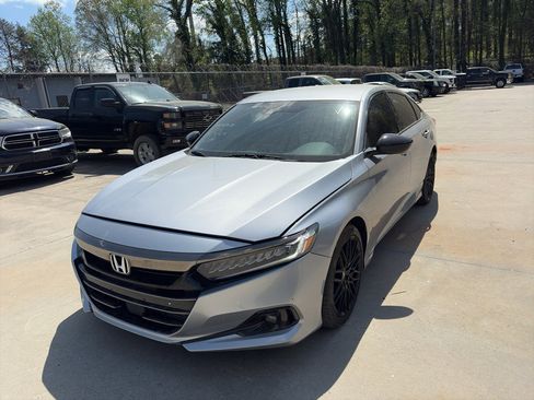 Used 2021 Honda Accord Sport image 2