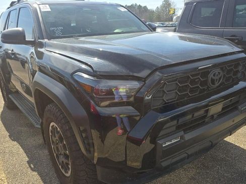 Used 2025 Toyota 4Runner TRD Off-Road image 2