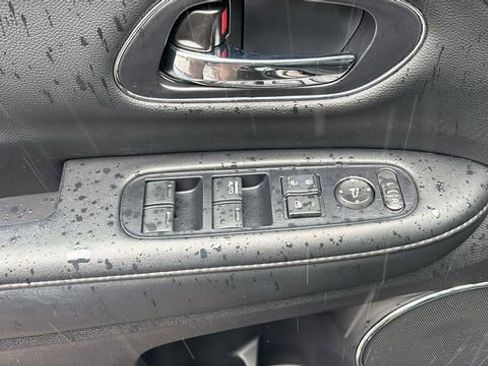 Used 2019 Honda HR-V EX-L image 12