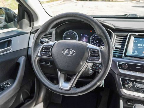 Used 2018 Hyundai Sonata SE image 15