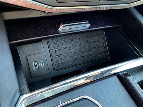 Used 2024 Ford Expedition Max Platinum image 35