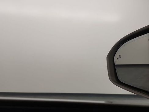 Used 2023 Lincoln Nautilus Reserve w/ Equipment Group 201A image 21