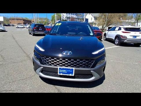 Certified 2023 Hyundai Kona SEL w/ Convenience Package AWD/4WD image 3