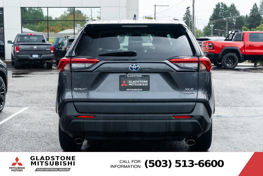 Used 2022 Toyota RAV4 XLE w/ Convenience Package AWD/4WD image 6