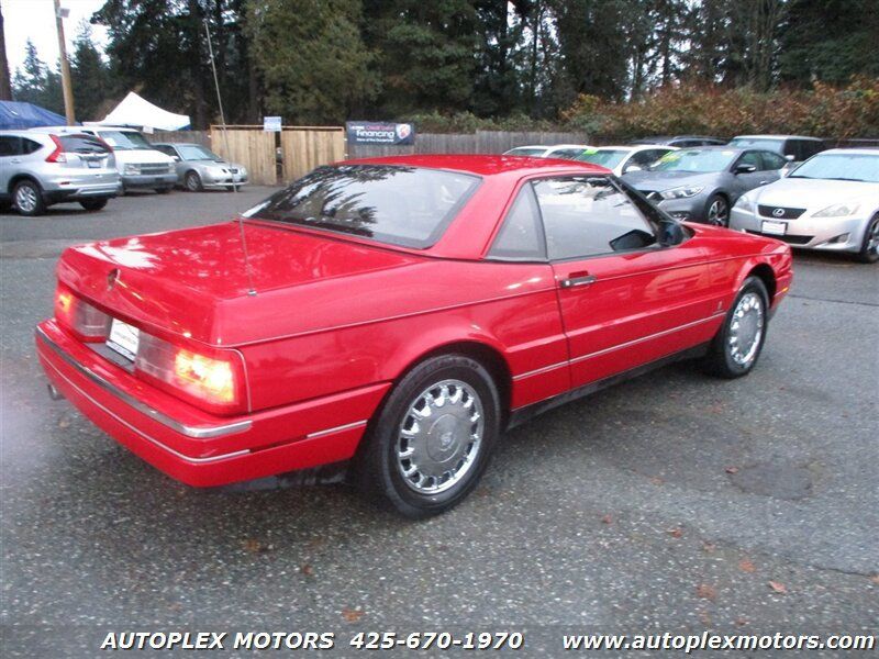 Used 1992 Cadillac Allante FWD image 3