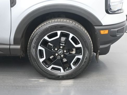 Certified 2022 Ford Bronco Sport Outer Banks w/ Tech Package AWD/4WD image 26