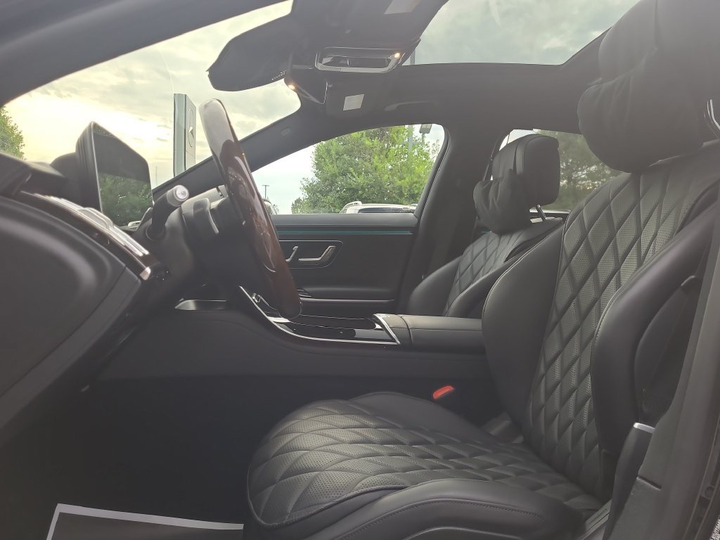 Certified 2024 Mercedes-Benz S 580 4MATIC Sedan image 11