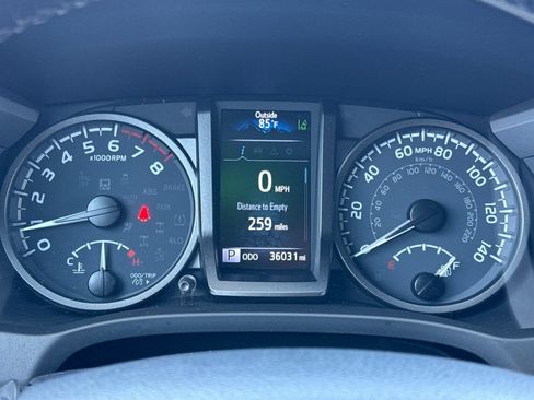 Certified 2023 Toyota Tacoma TRD Off-Road AWD/4WD image 30