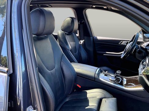 Used 2020 BMW X5 sDrive40i w/ M Sport Package RWD image 9