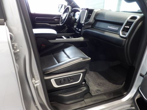 Used 2023 RAM 1500 Laramie AWD/4WD image 24