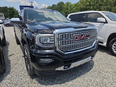 Used 2018 GMC Sierra 1500 Denali w/ Denali Ultimate Package AWD/4WD image 2