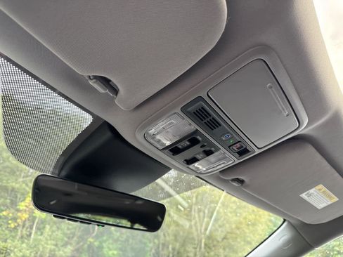 Used 2023 Honda Odyssey Elite image 30