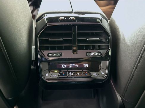 Used 2026 BMW iX xDrive60 image 18