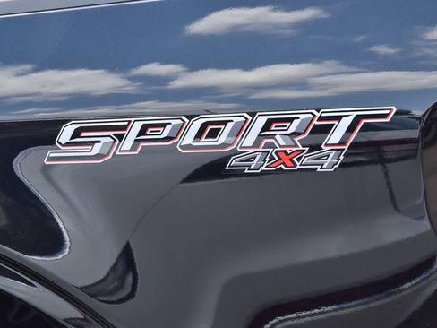 Used 2021 Ford F150 Lariat w/ Equipment Group 502A High AWD/4WD image 10