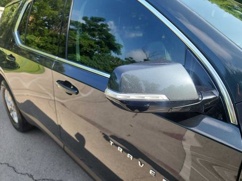 Used 2019 Chevrolet Traverse LT image 11