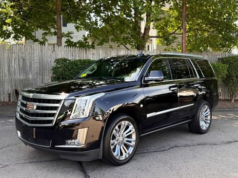 Used 2017 Cadillac Escalade Premium Luxury w/ LPO, Radiant Package AWD/4WD image 2