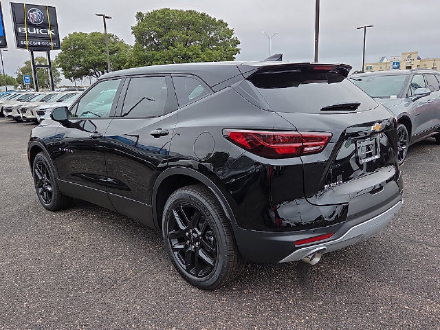 New 2026 Chevrolet Blazer LT w/ LPO, Floor Liner Package FWD image 3