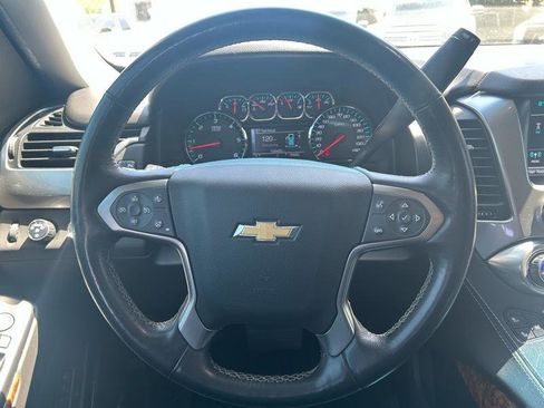 Used 2018 Chevrolet Suburban Premier AWD/4WD image 10