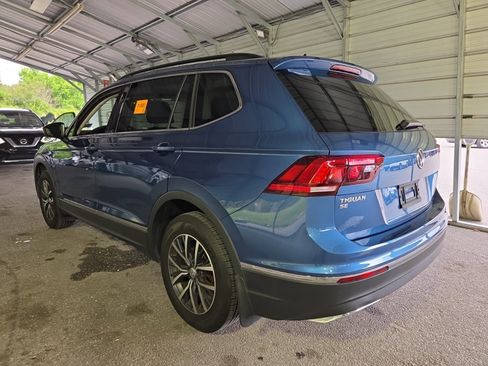Used 2020 Volkswagen Tiguan SE w/ Panoramic Sunroof Package FWD image 10