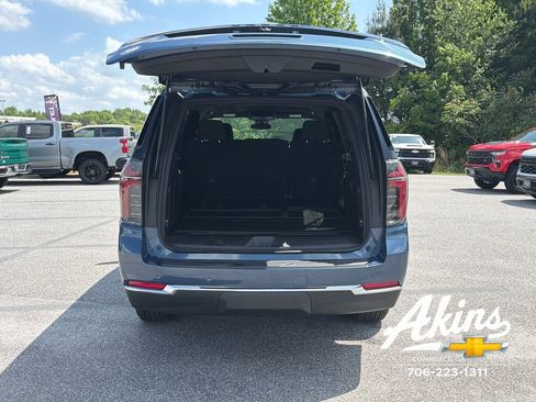New 2025 Chevrolet Tahoe LS w/ LPO, Dark Essentials Package AWD/4WD image 8