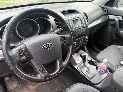 Used 2012 Kia Sorento EX w/ EX V6 Premium Pkg AWD/4WD image 11