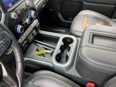 Certified 2021 GMC Sierra 1500 AT4 w/ AT4 Value Package image 16