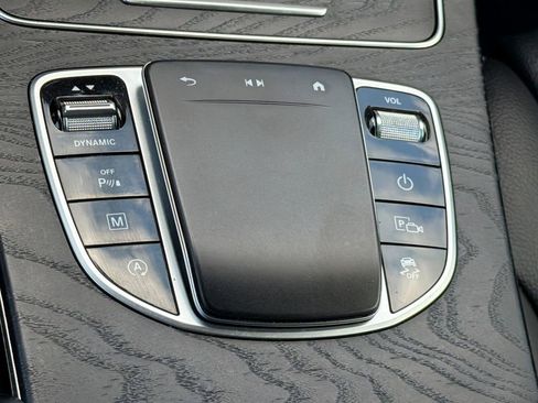 Used 2021 Mercedes-Benz GLC 300 4MATIC image 26