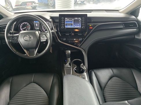 Used 2024 Toyota Camry SE w/ Cold Weather Package FWD image 15