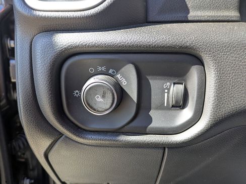 Used 2022 RAM 2500 Big Horn AWD/4WD image 23