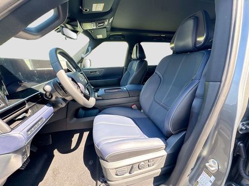 New 2026 INFINITI QX80 4WD w/ Sport Exterior Package image 22