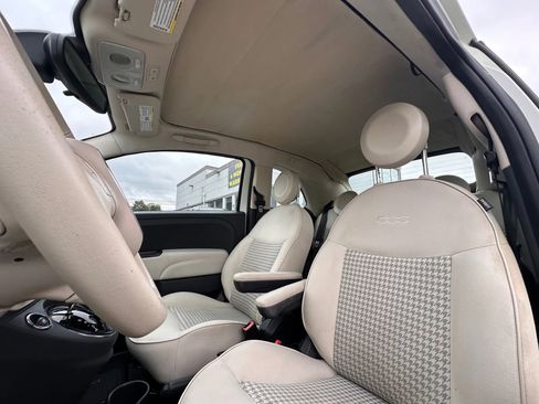 Used 2019 FIAT 500 Pop image 17