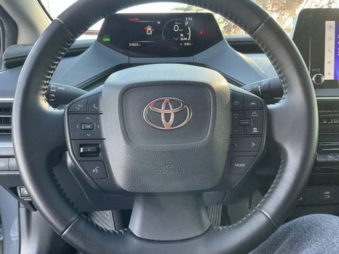 Used 2023 Toyota Prius LE image 28