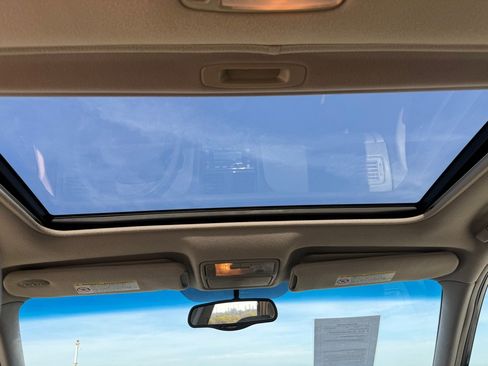 Used 2000 Toyota Avalon XLS image 17