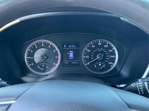 Used 2020 Hyundai Santa Fe SE FWD image 19