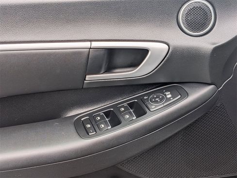 Used 2025 Hyundai Sonata SEL image 13