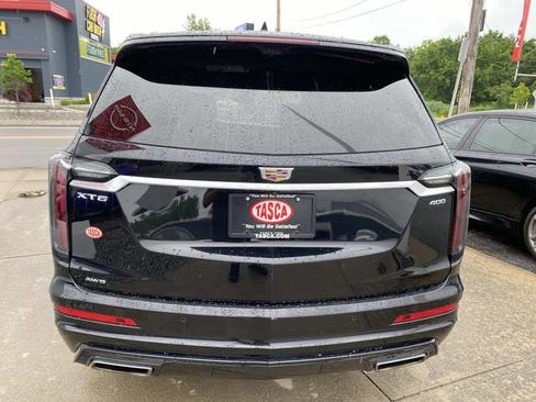 Used 2022 Cadillac XT6 Sport w/ Platinum Package AWD/4WD image 4