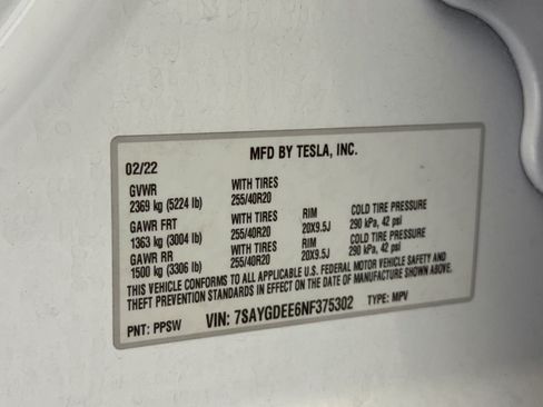 Used 2022 Tesla Model Y Long Range AWD/4WD image 31