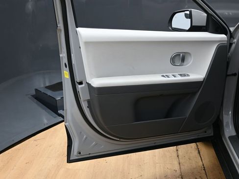 Used 2023 Hyundai Ioniq 5 SE w/ Cargo Package image 40