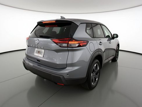 Used 2025 Nissan Rogue SV FWD image 9