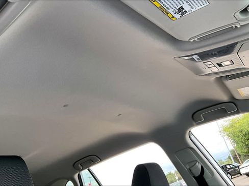 Used 2021 Toyota RAV4 XLE w/ Carpet Mat Package (TMS) FWD image 13